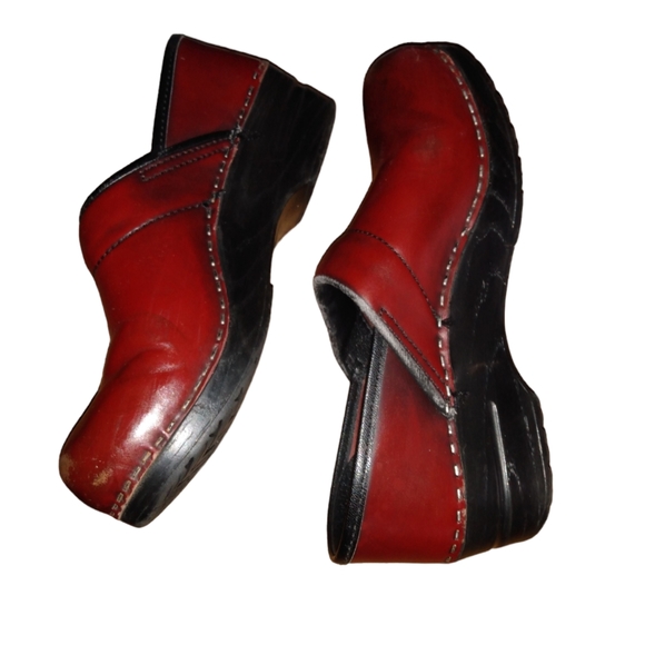 dansko cordovan clogs